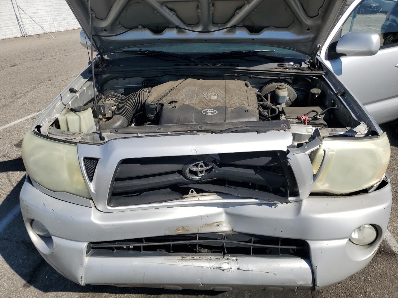 2006 Toyota Tacoma - Image 11