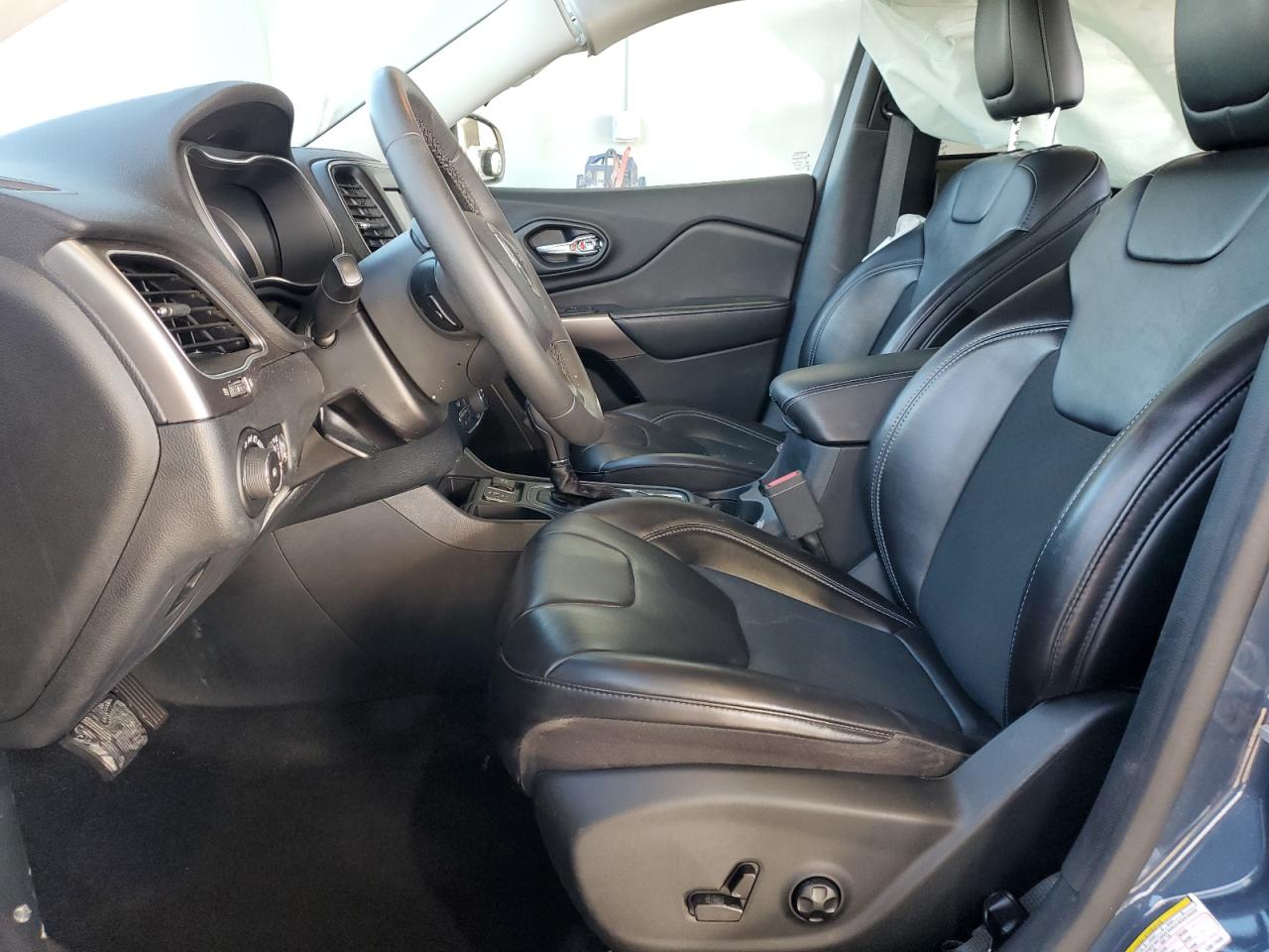 2020 Jeep Grand Cherokee - Image 7