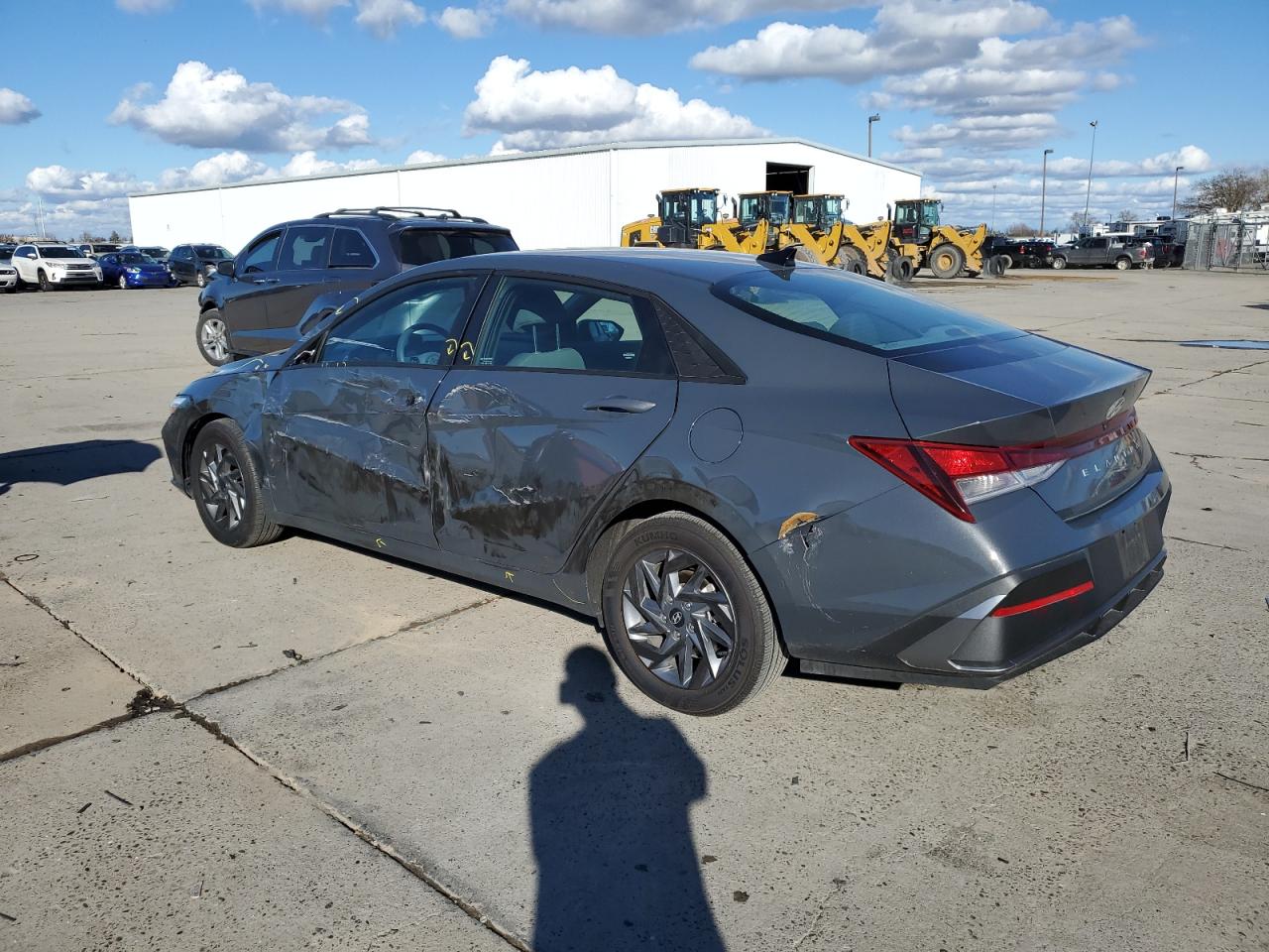 2024 Hyundai Elantra - Image 2