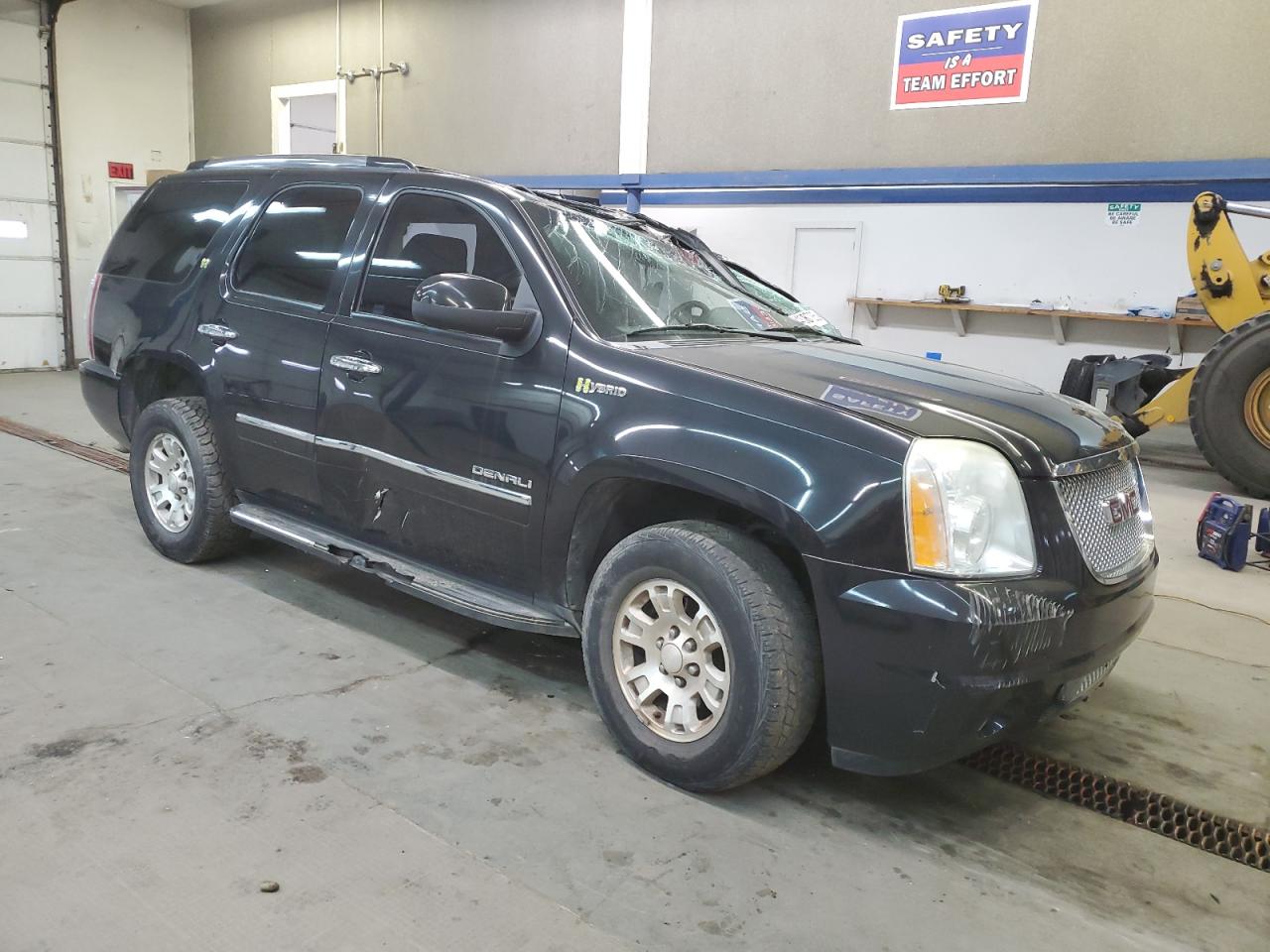 2012 GMC Yukon - Image 4