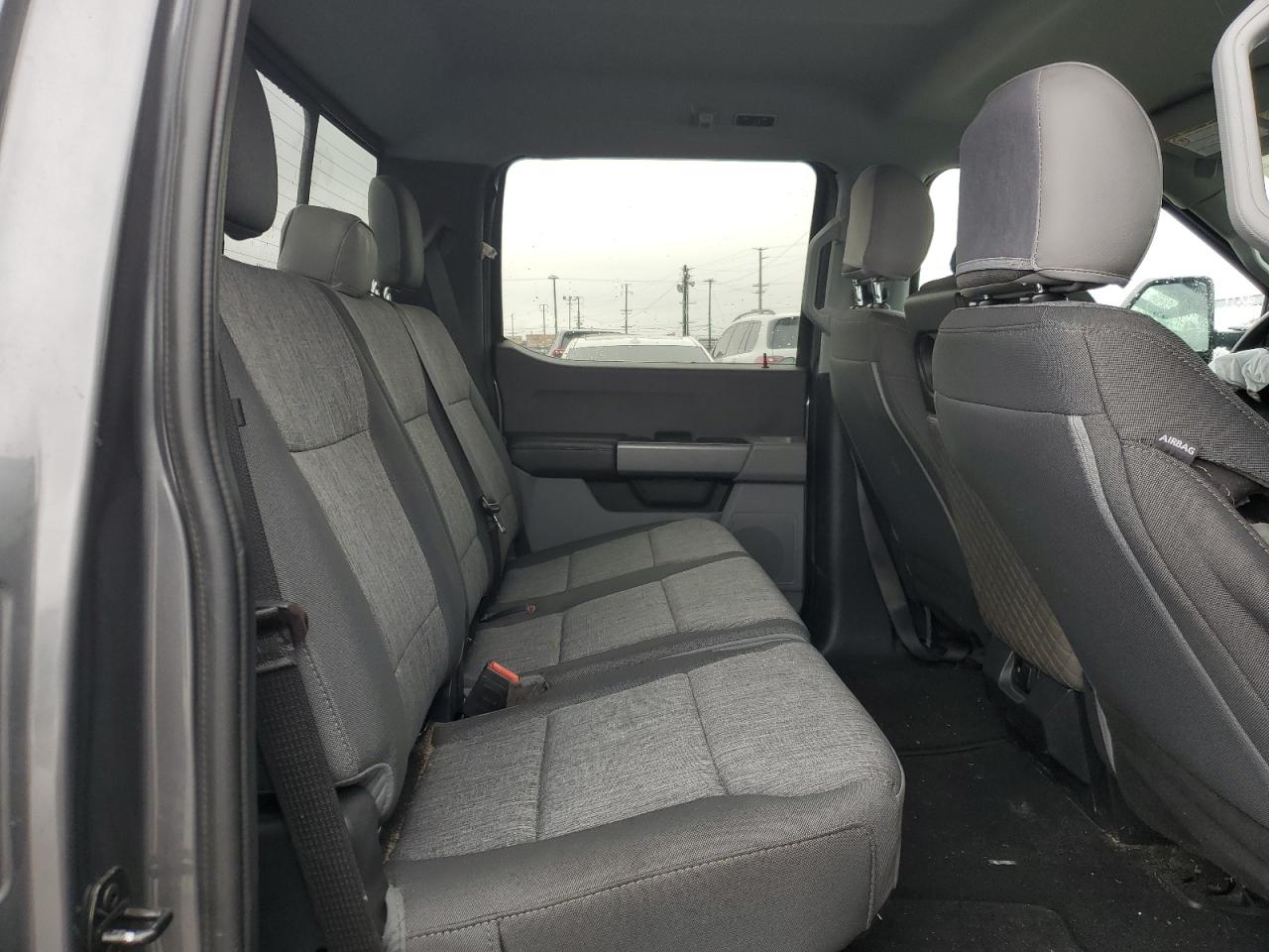 2023 Ford F250 - Image 10