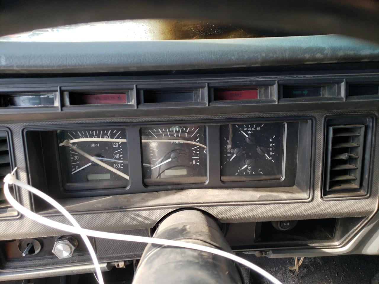 1985 Ford F-150 - Image 9