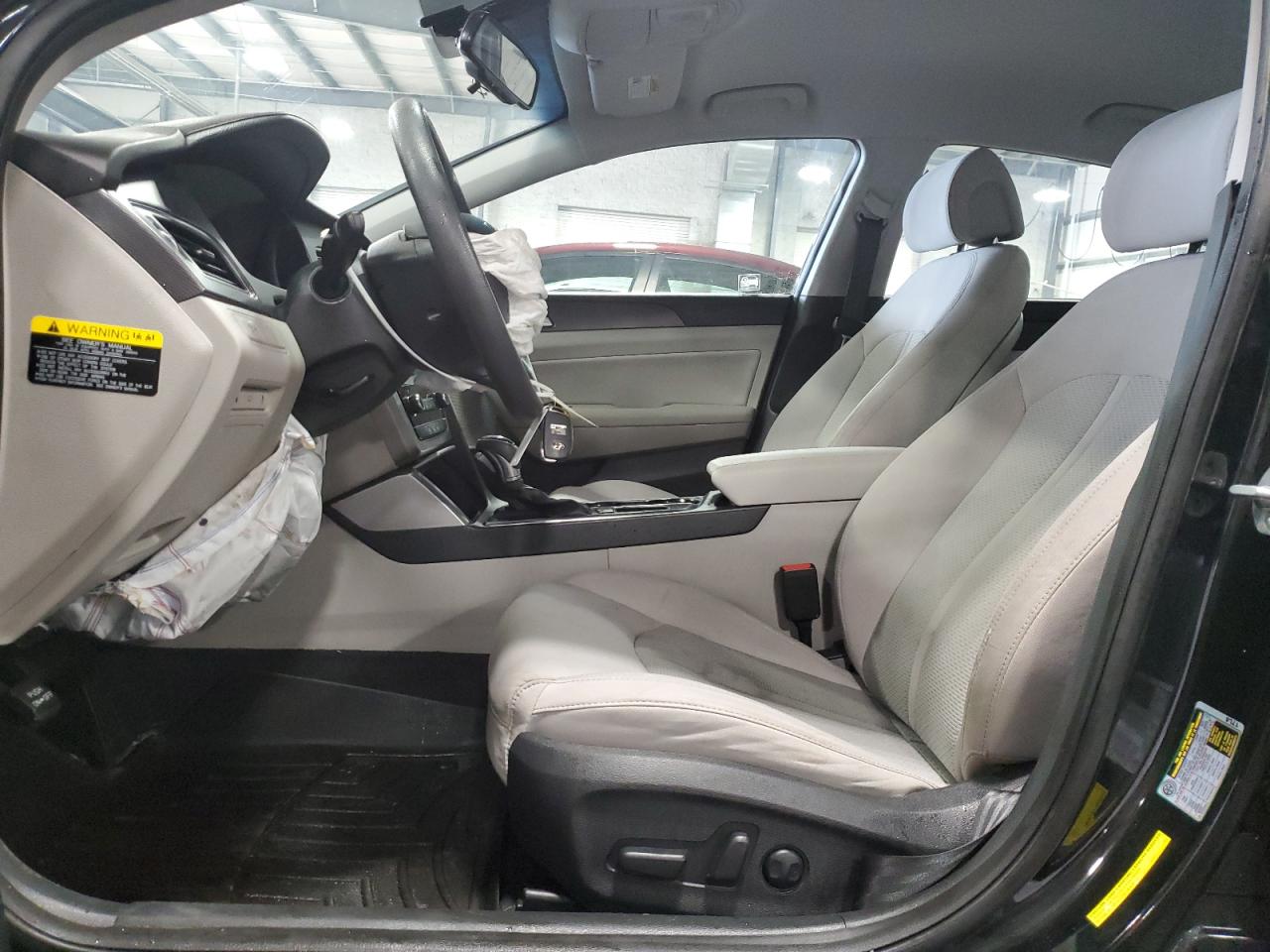 2016 Hyundai Sonata - Image 7
