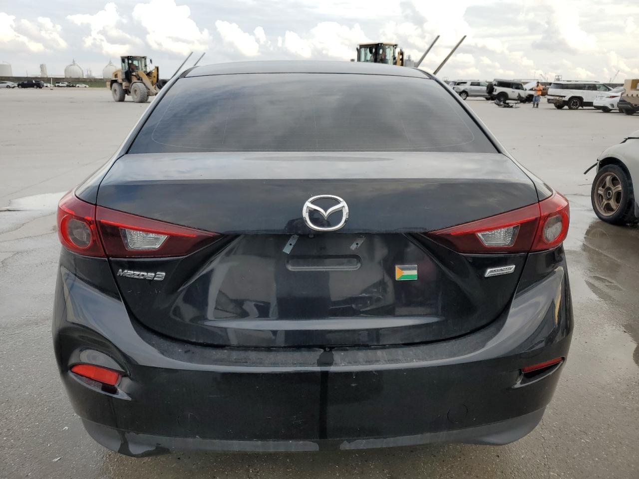 2016 Mazda 3 - Image 6