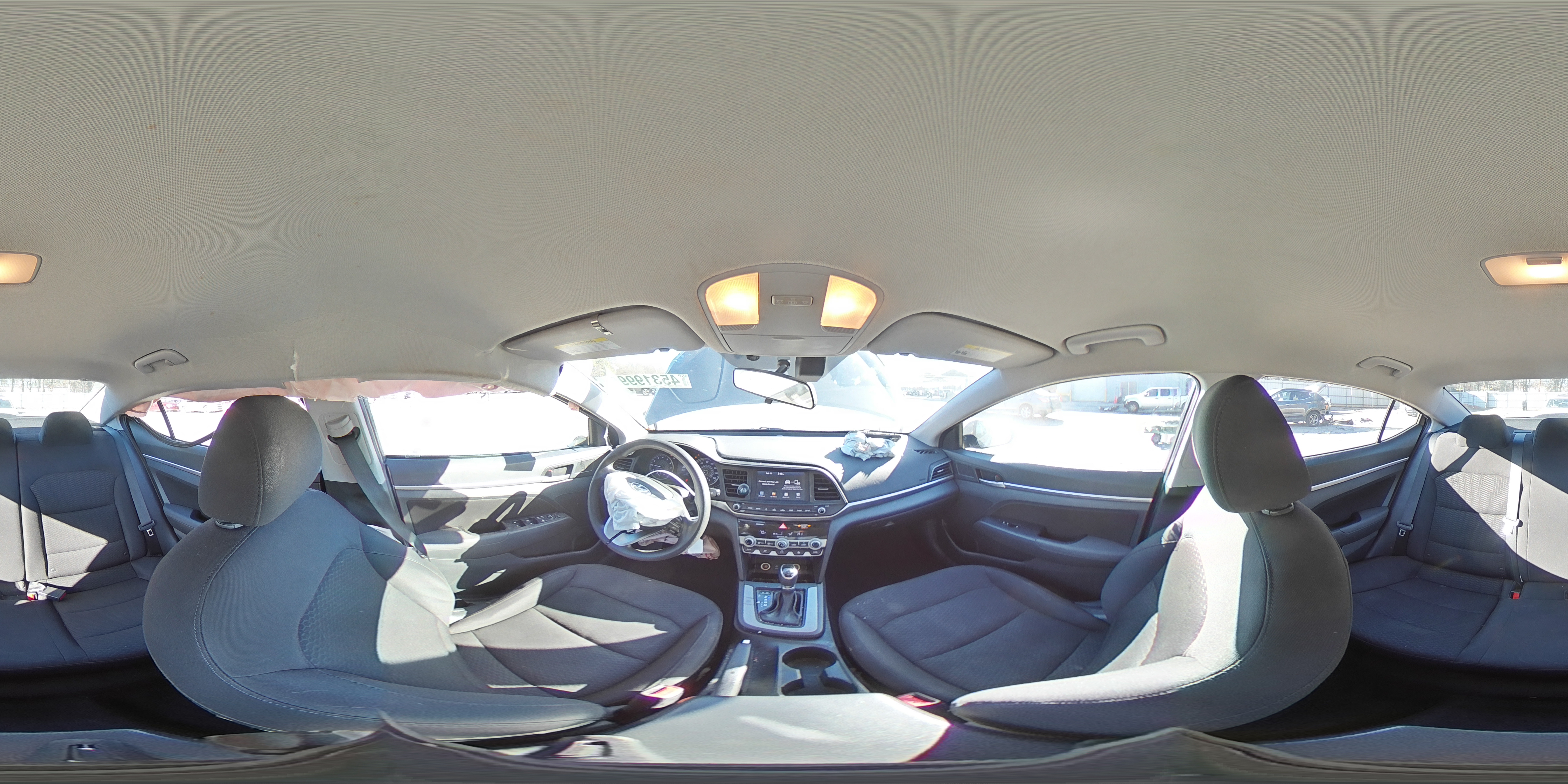 2020 Hyundai Elantra - Image 14