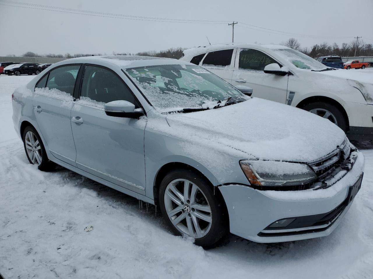2017 Volkswagen Jetta - Image 4