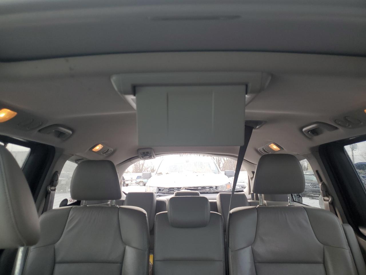 2011 Honda Odyssey - Image 10