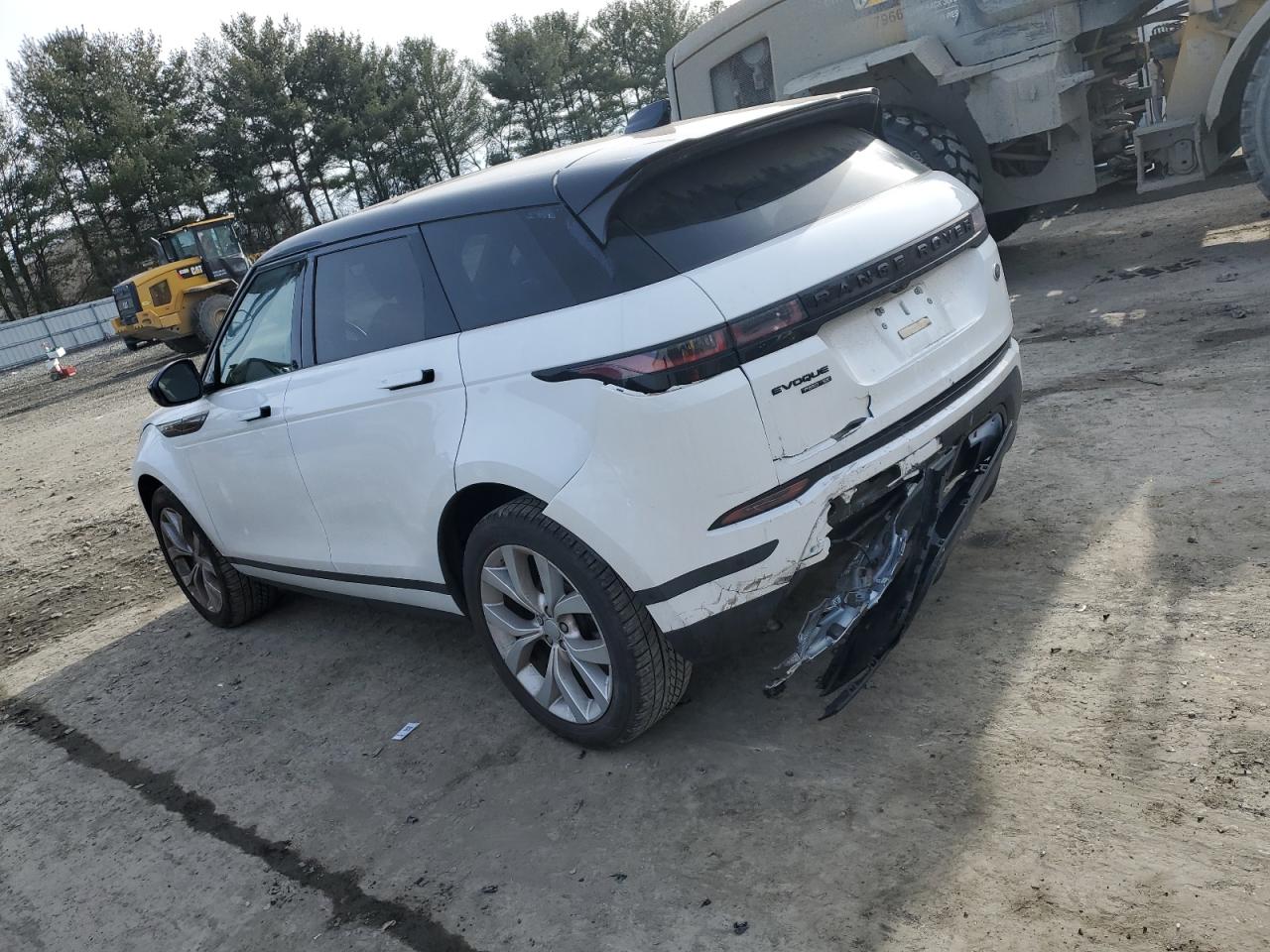 2020 Land Rover Range Rover - Image 2
