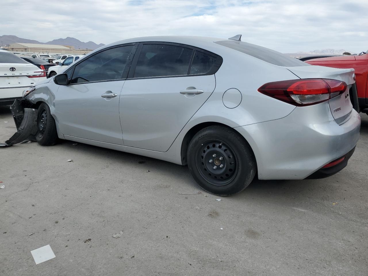 2017 Kia Forte - Image 2