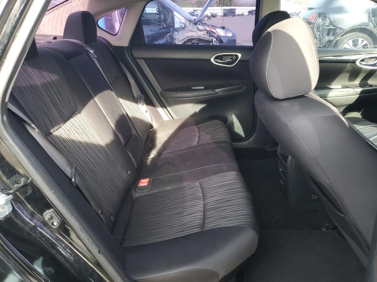 2018 Nissan Sentra - Image 10