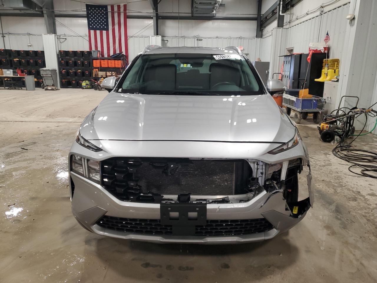 2023 Hyundai Santa Fe - Image 5