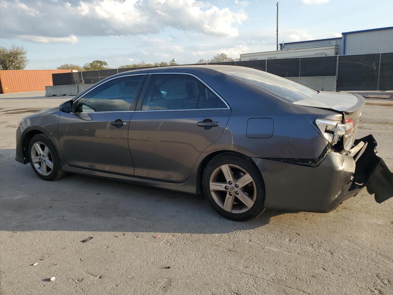 2014 Toyota Camry - Image 2