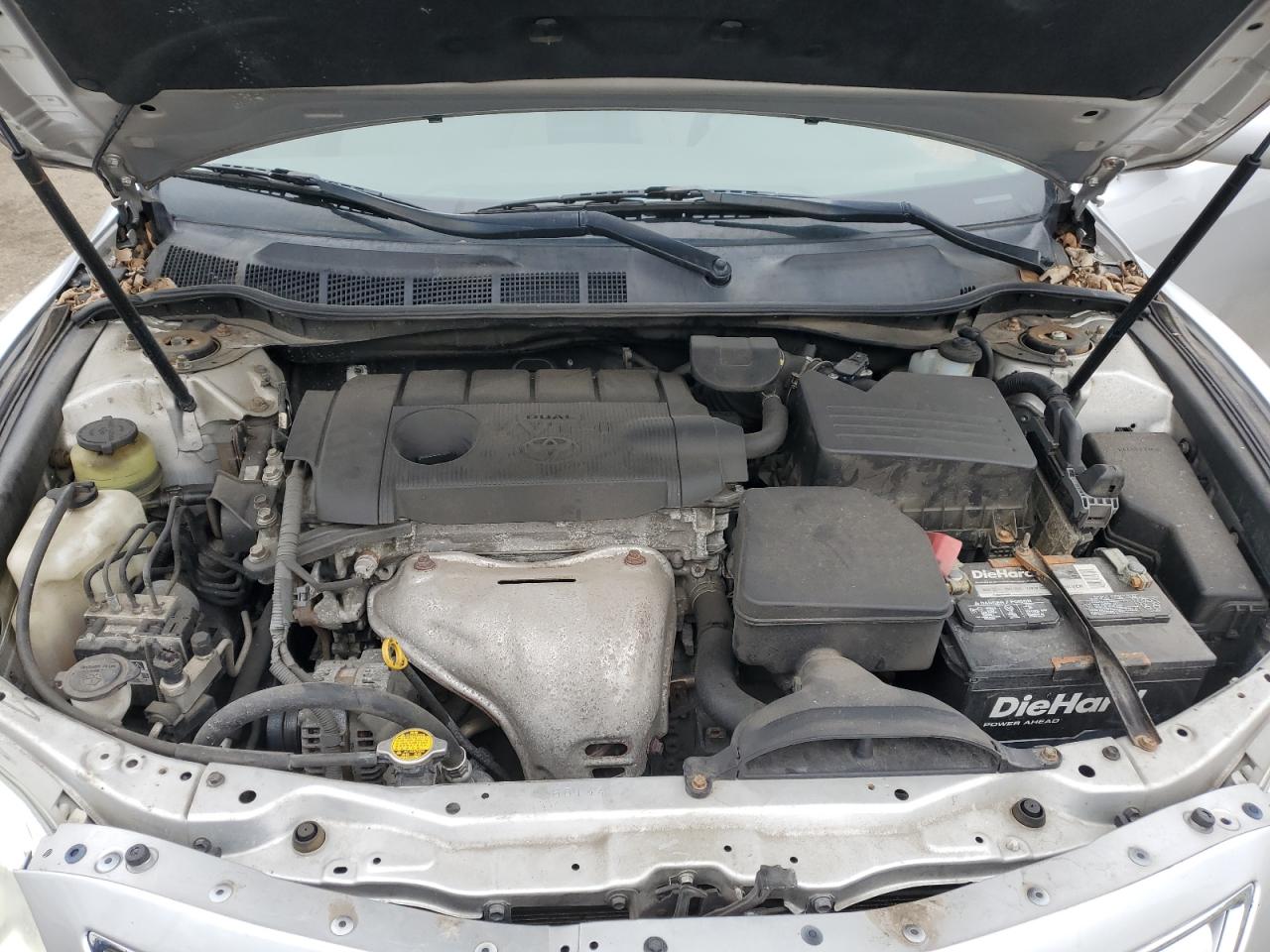 2011 Toyota Camry - Image 11