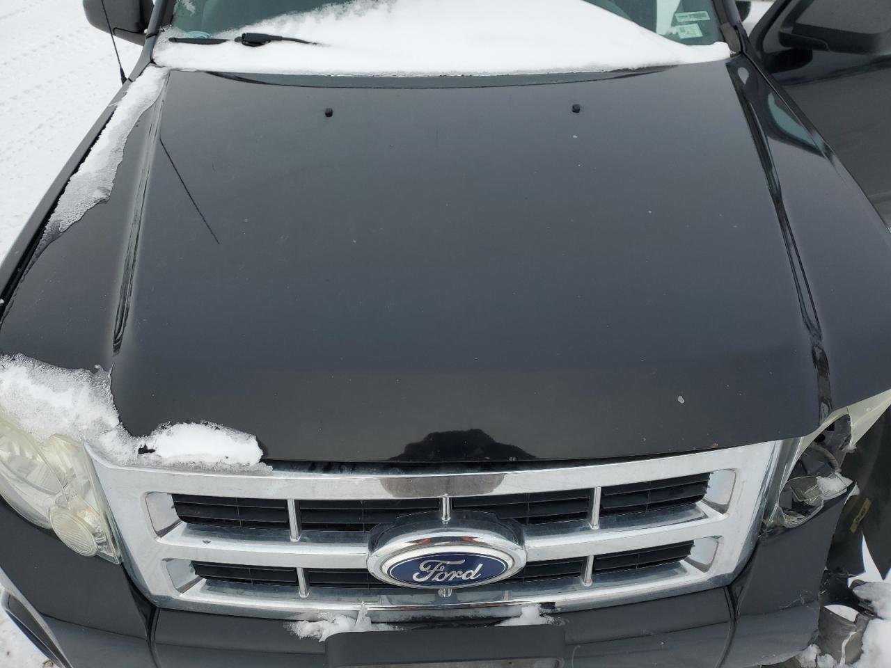 2012 Ford Escape - Image 12
