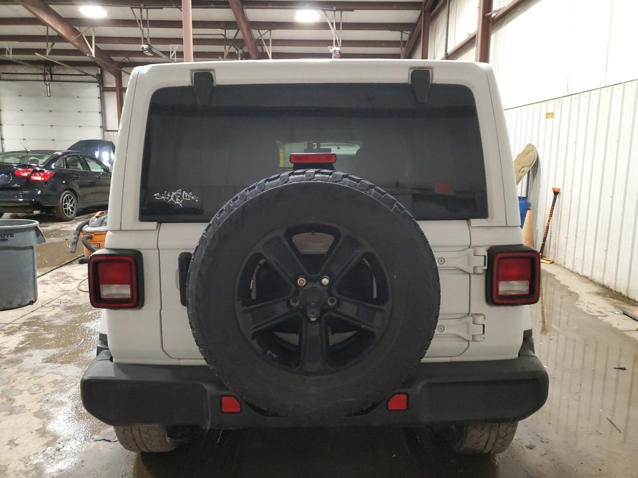 2021 Jeep Wrangler - Image 6