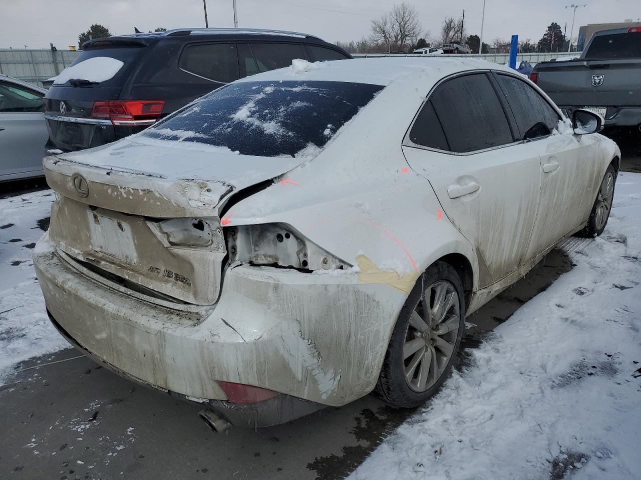 2015 Lexus IS - Image 3