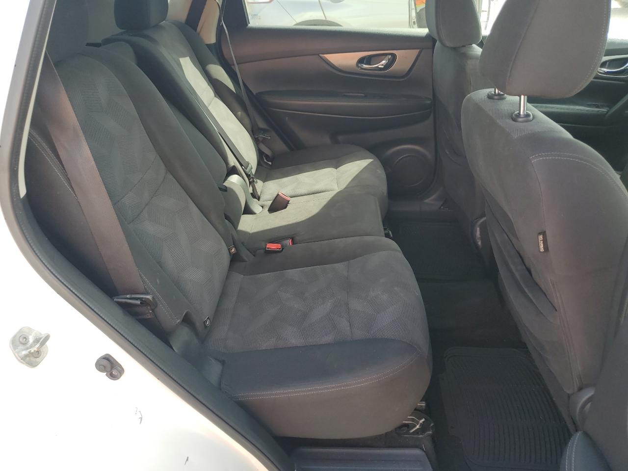 2016 Nissan Rogue - Image 11