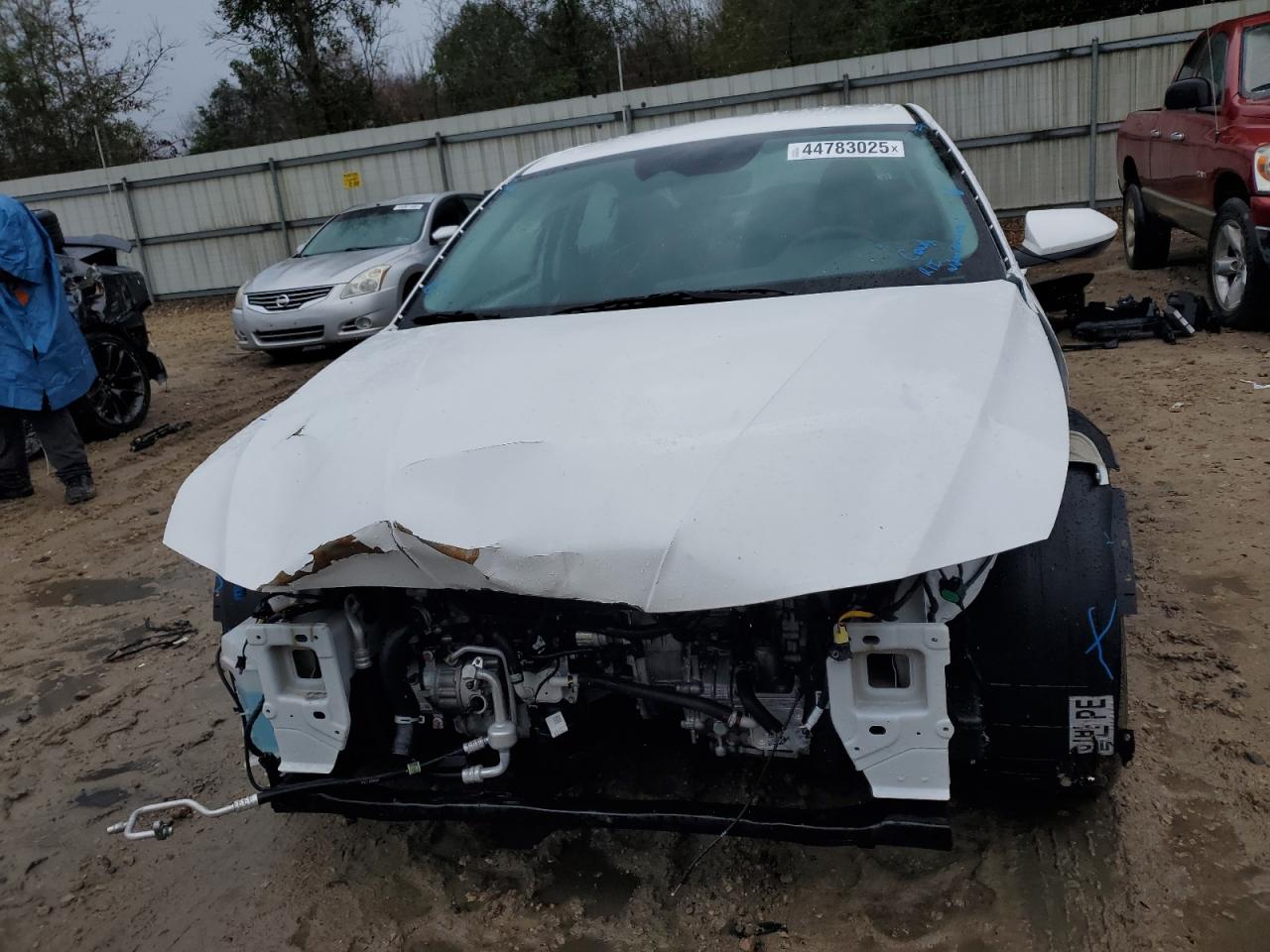 2024 Hyundai Elantra - Image 5