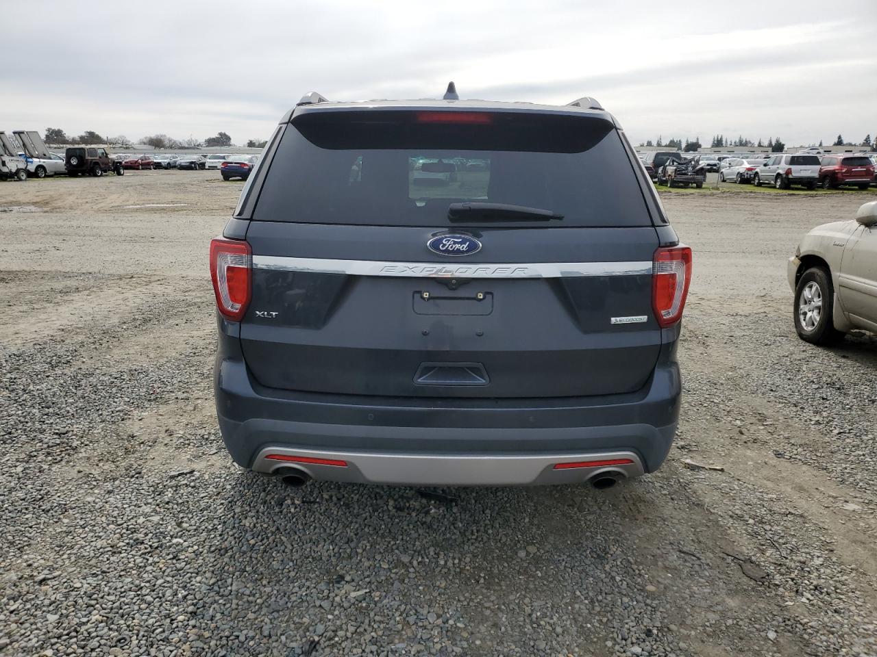 2017 Ford Explorer - Image 6