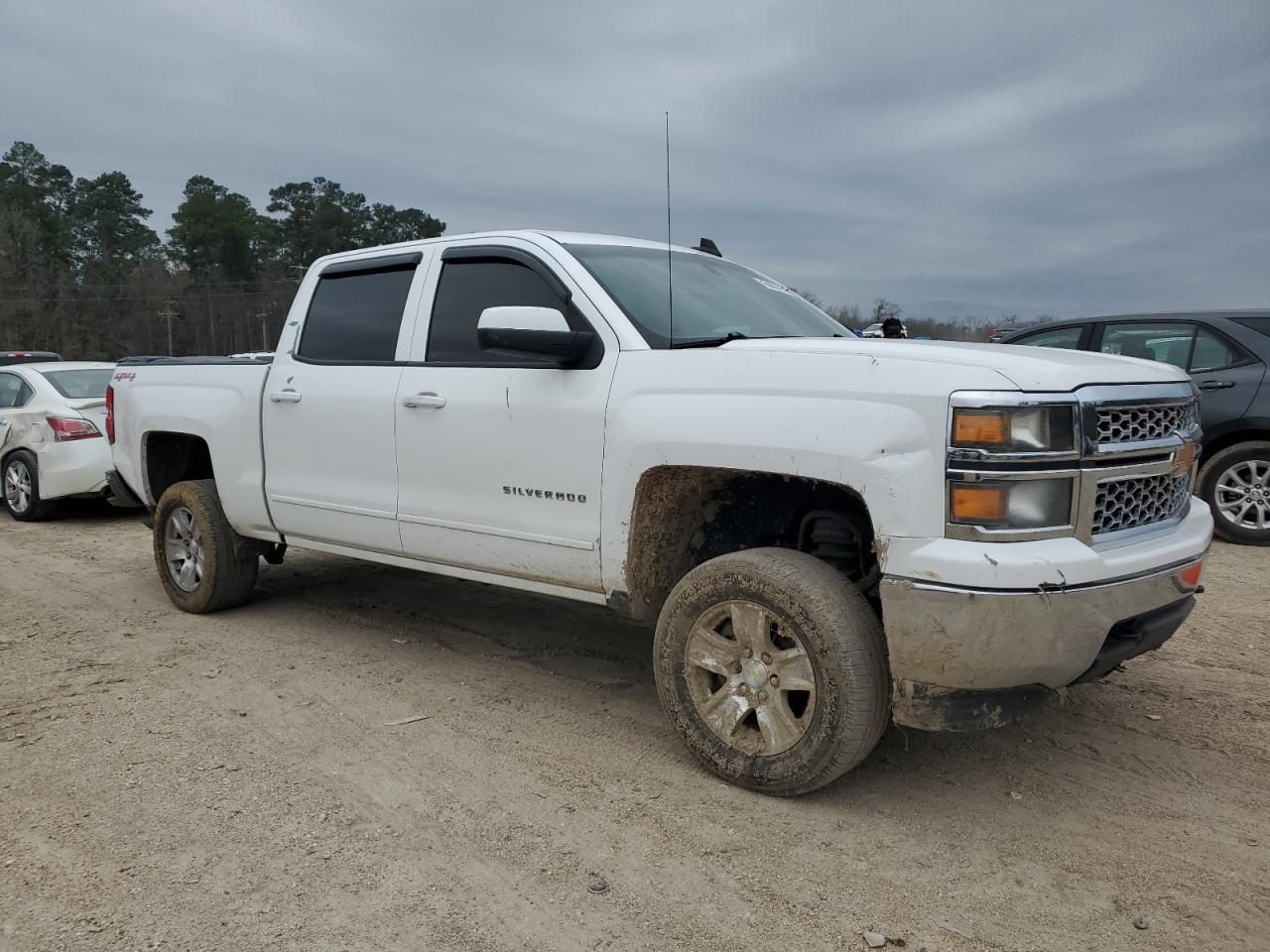 2015 Chevrolet Silverado - Image 4