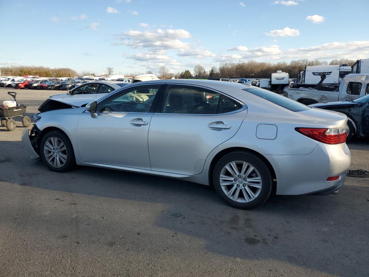 2013 Lexus ES - Image 2