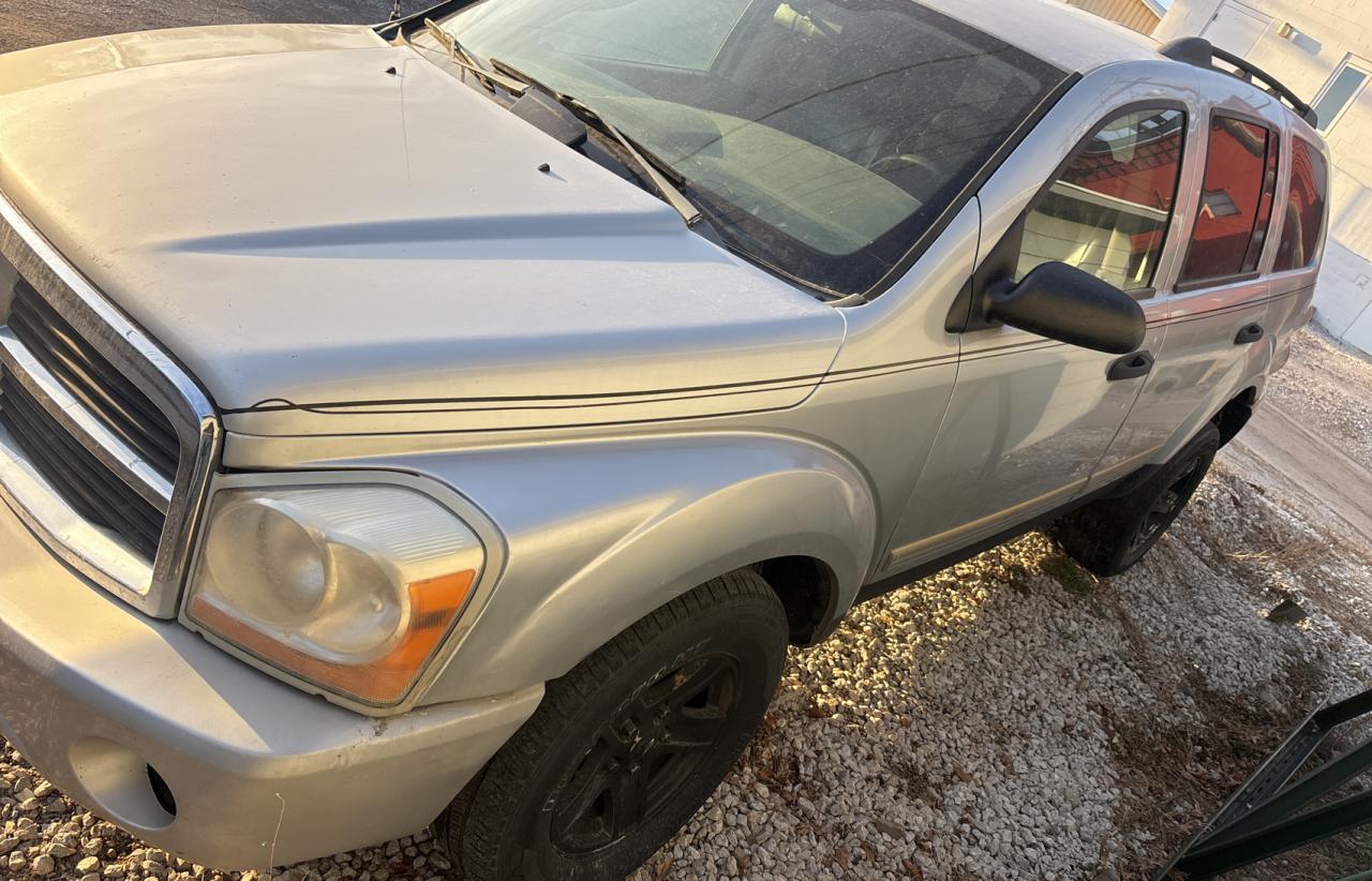 2004 Dodge Durango - Image 2