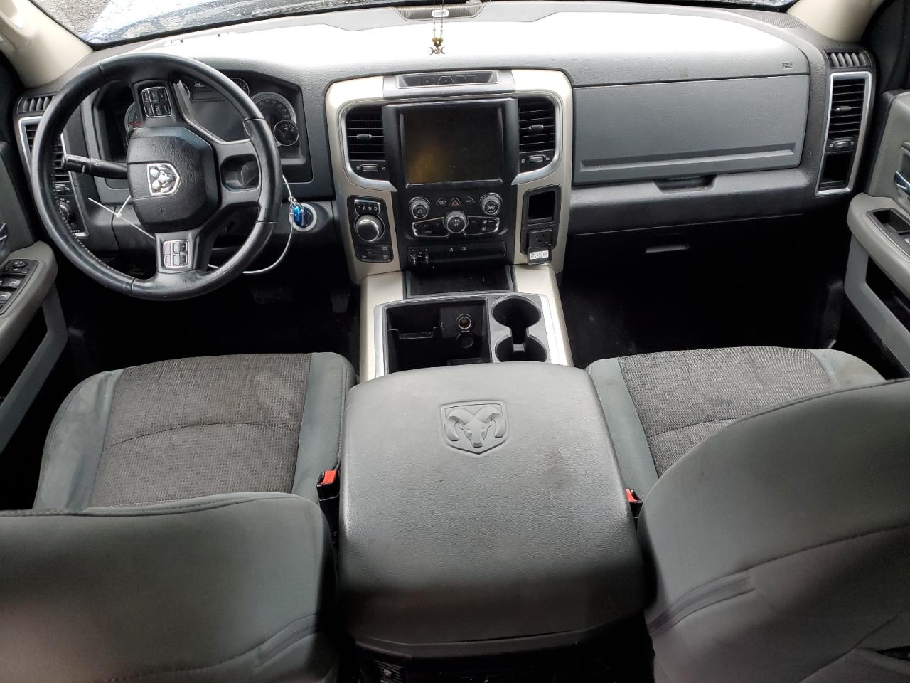 2015 RAM 1500 - Image 8