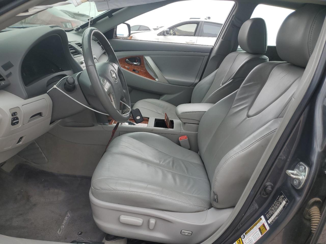 2010 Toyota Camry - Image 7
