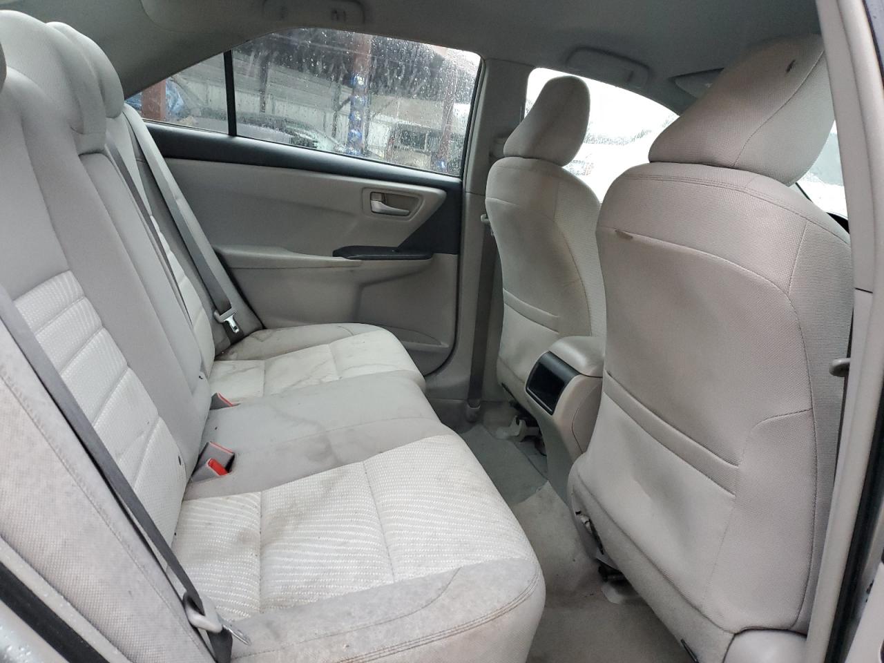 2015 Toyota Camry - Image 10