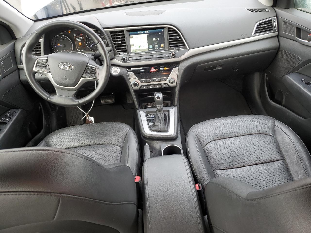 2017 Hyundai Elantra - Image 8