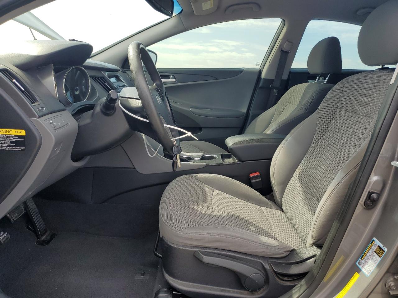 2013 Hyundai Sonata - Image 7