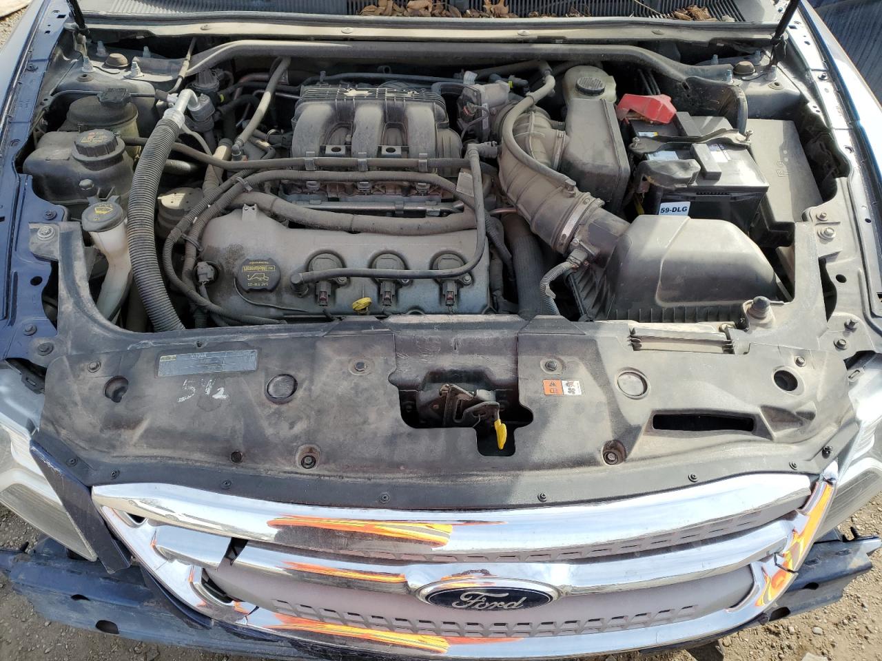 2012 Ford Taurus - Image 11