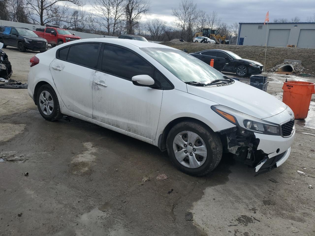 2018 Kia Forte - Image 4