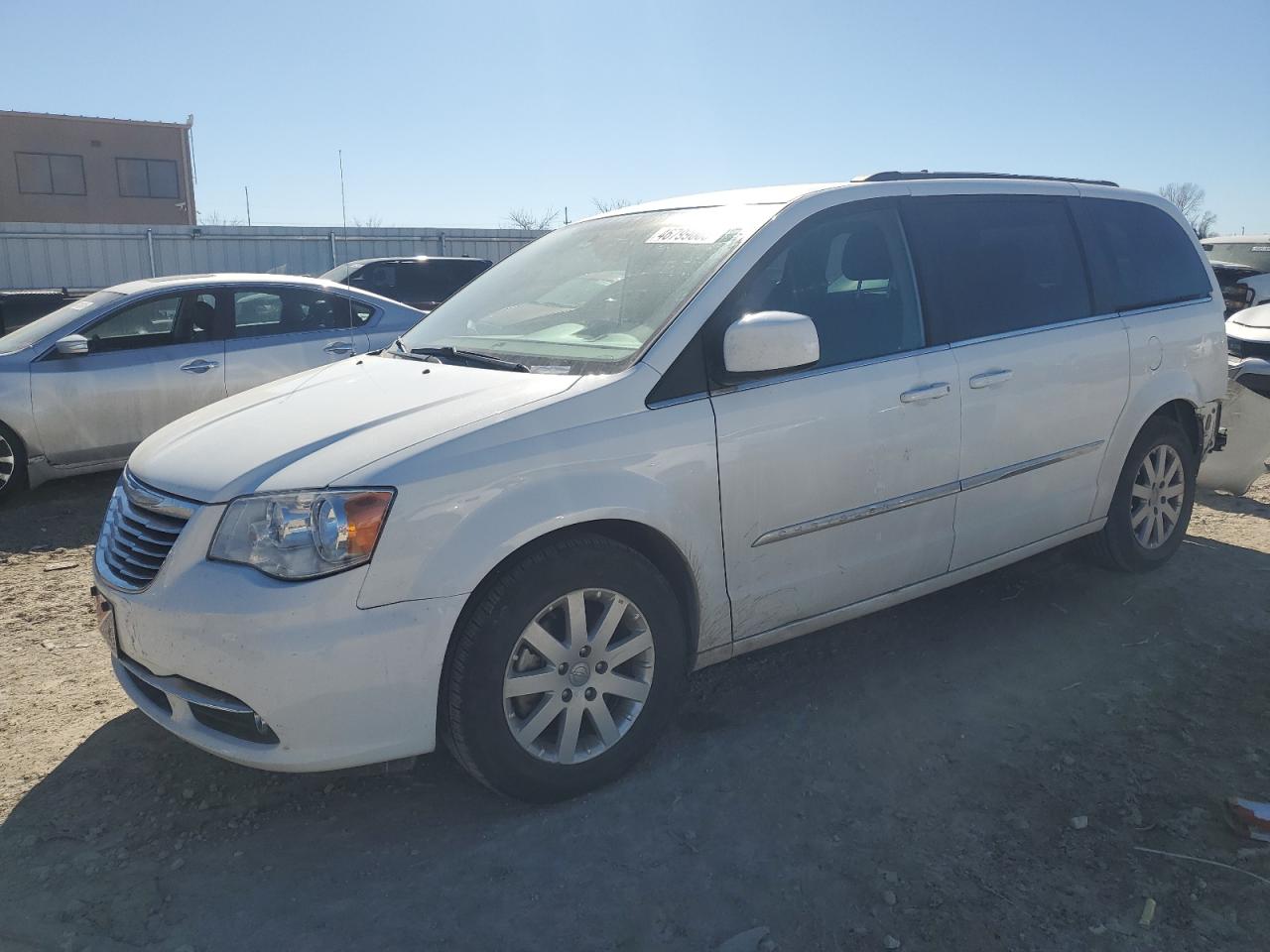 2015 Chrysler Town & Country - Image 1