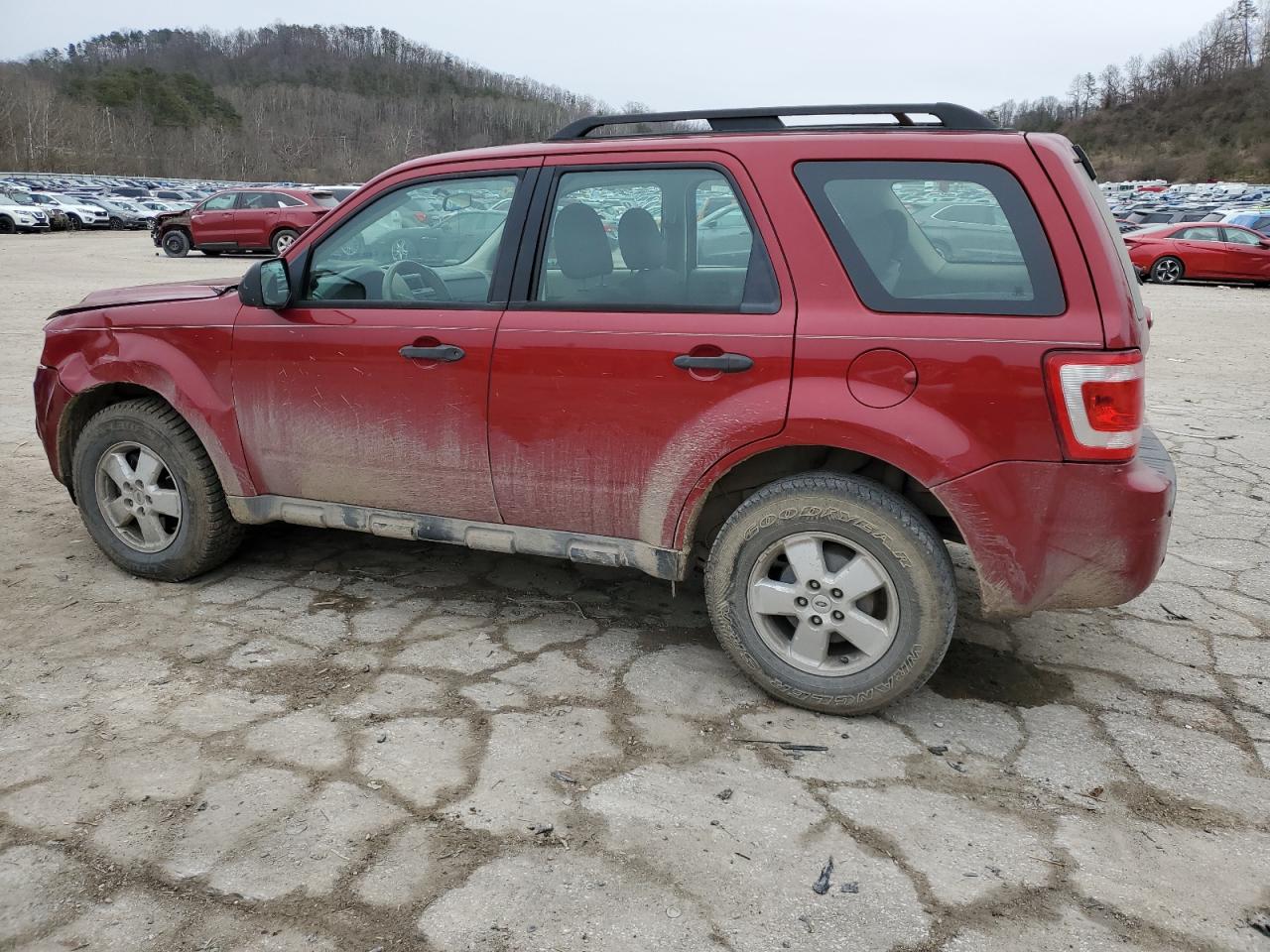 2009 Ford Escape - Image 2