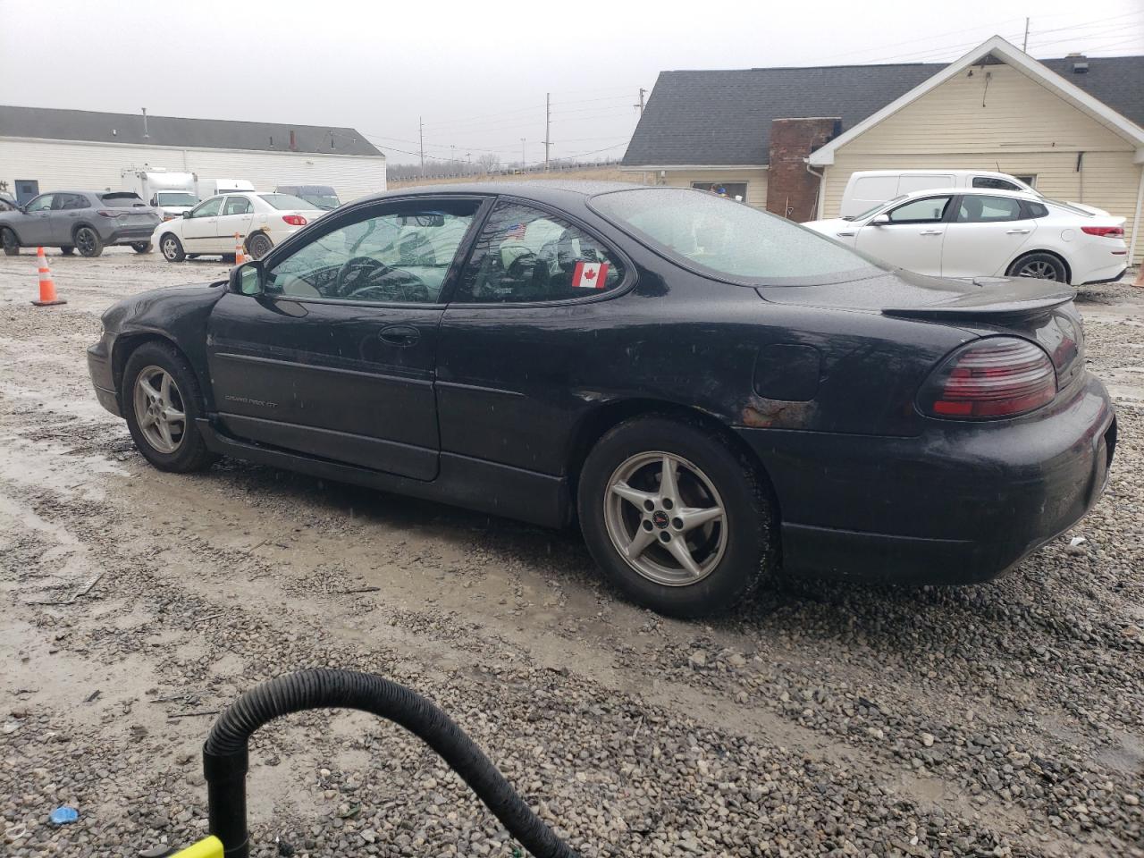 2000 Pontiac Grand Prix - Image 2