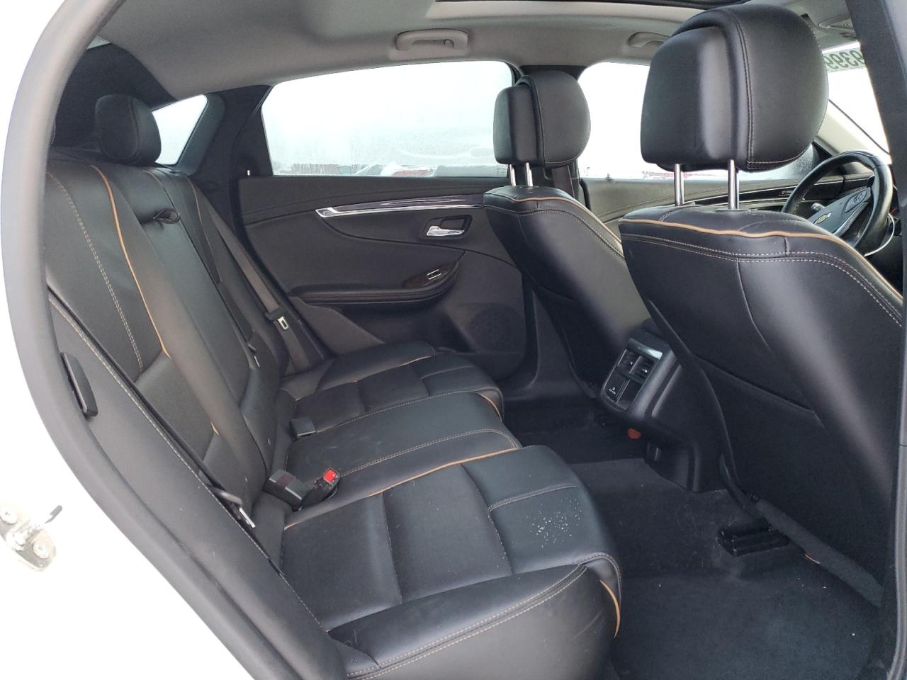 2014 Chevrolet Impala - Image 10