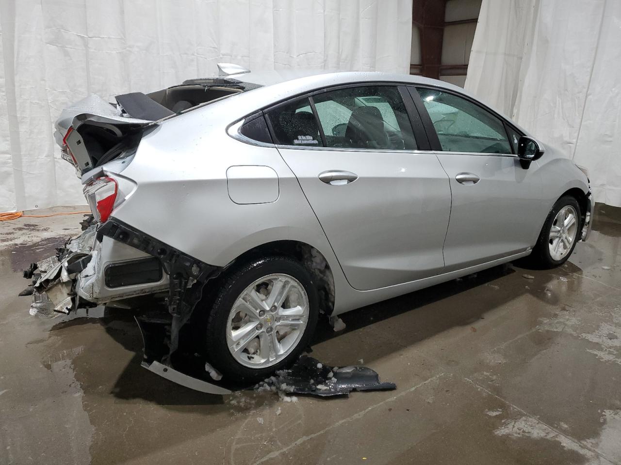 2016 Chevrolet Cruze - Image 3