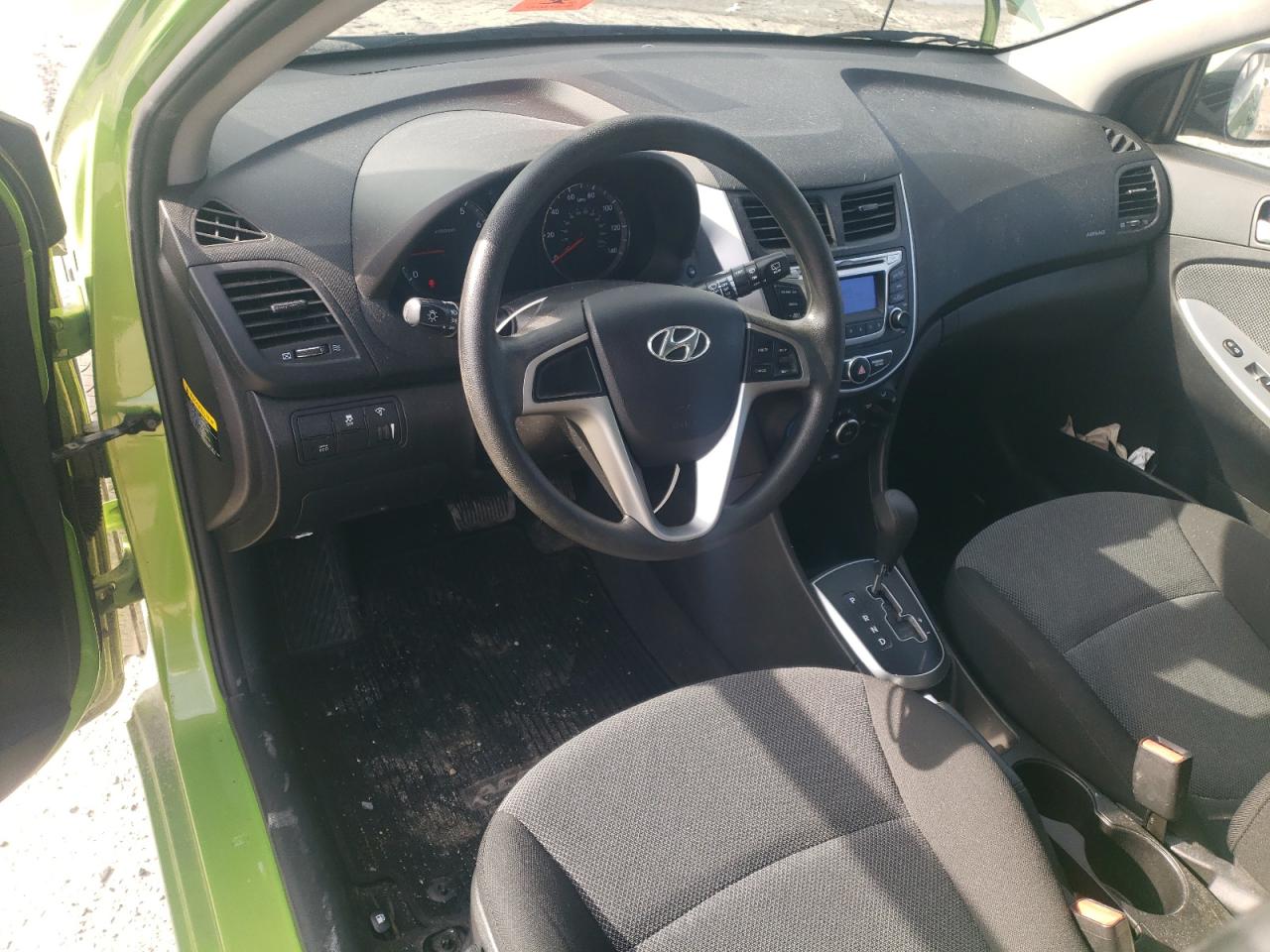 2014 Hyundai Accent - Image 8