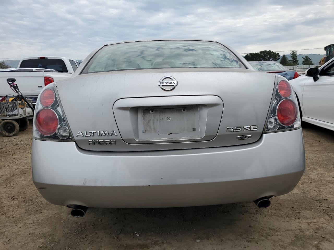 2005 Nissan Altima - Image 6