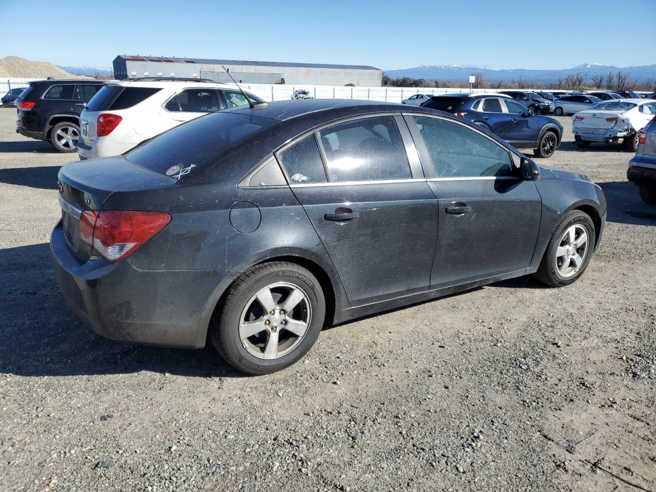 2013 Chevrolet Cruze - Image 3