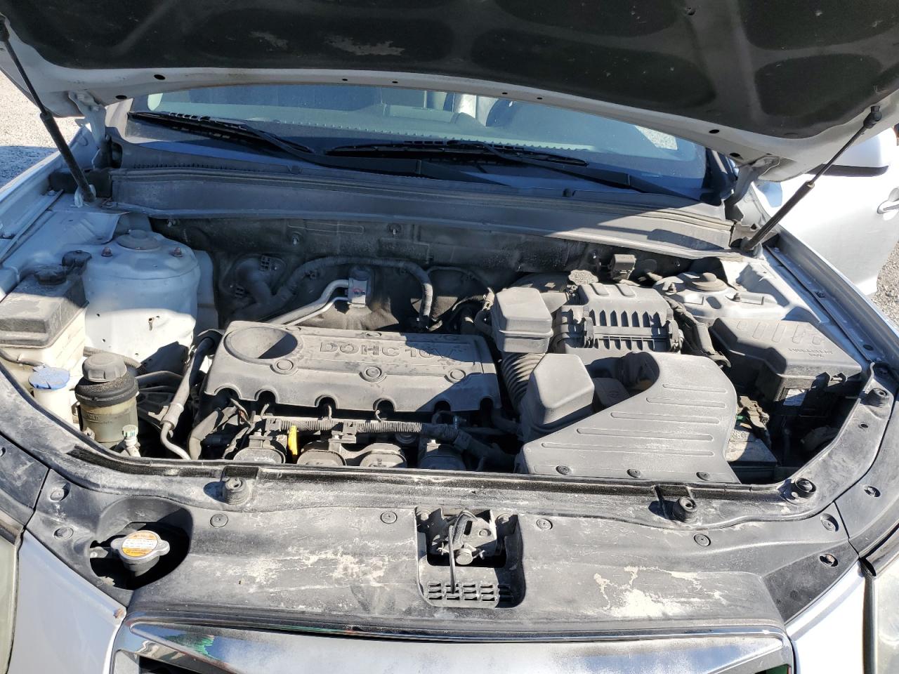 2012 Hyundai Santa Fe - Image 12