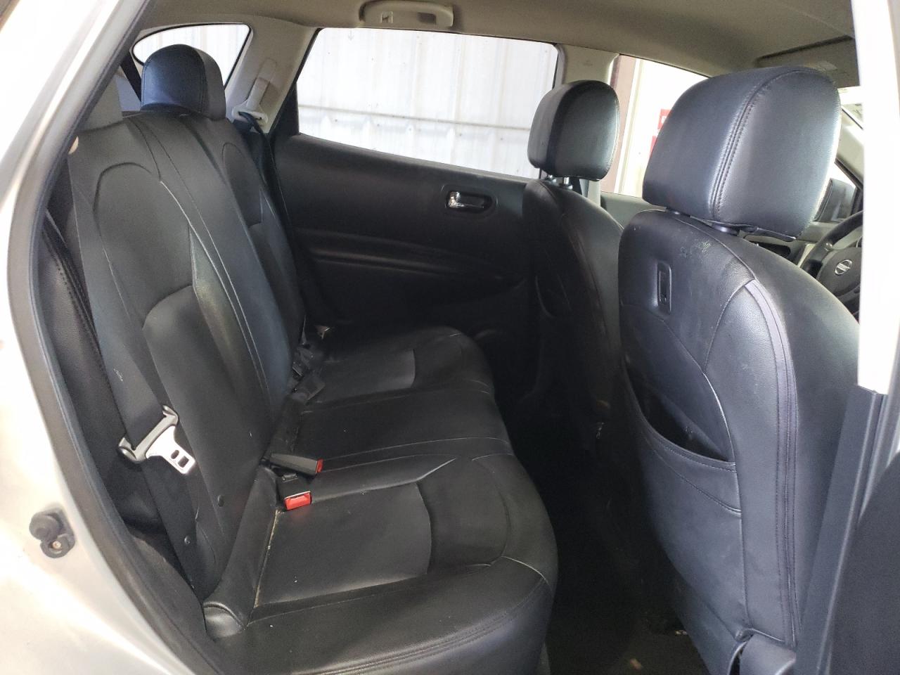 2011 Nissan Rogue - Image 11