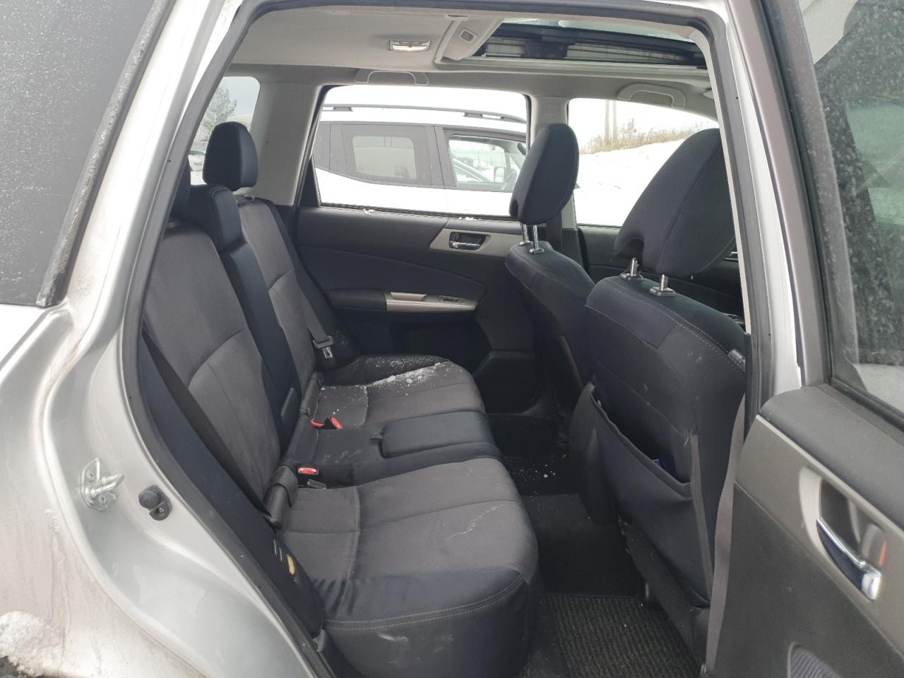 2009 Subaru Forester - Image 11