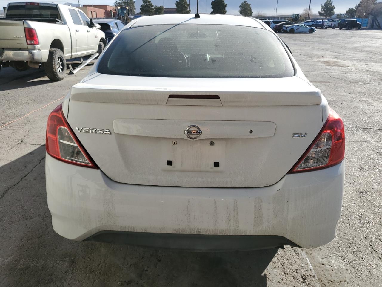 2017 Nissan Versa - Image 6