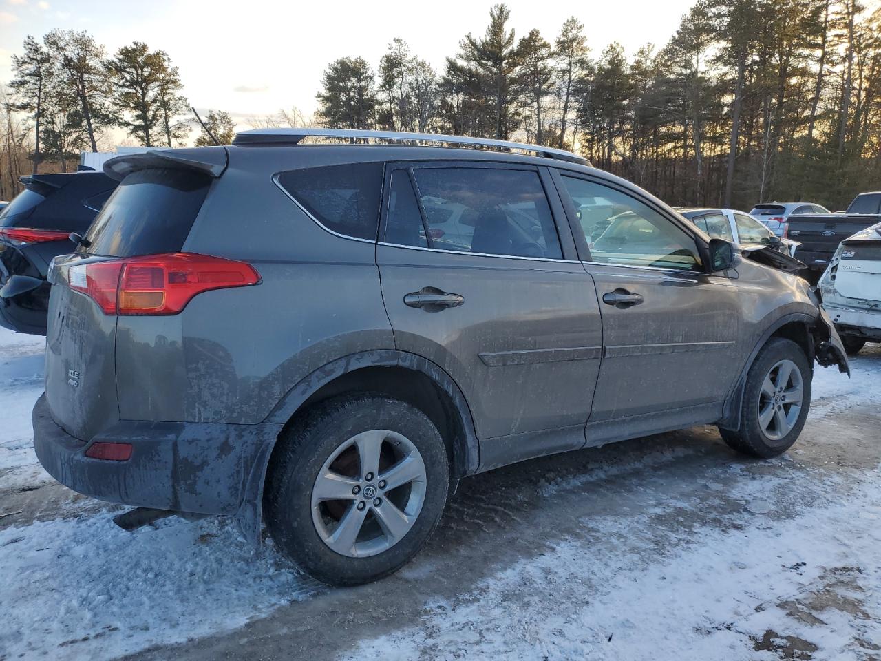 2015 Toyota RAV 4 - Image 3