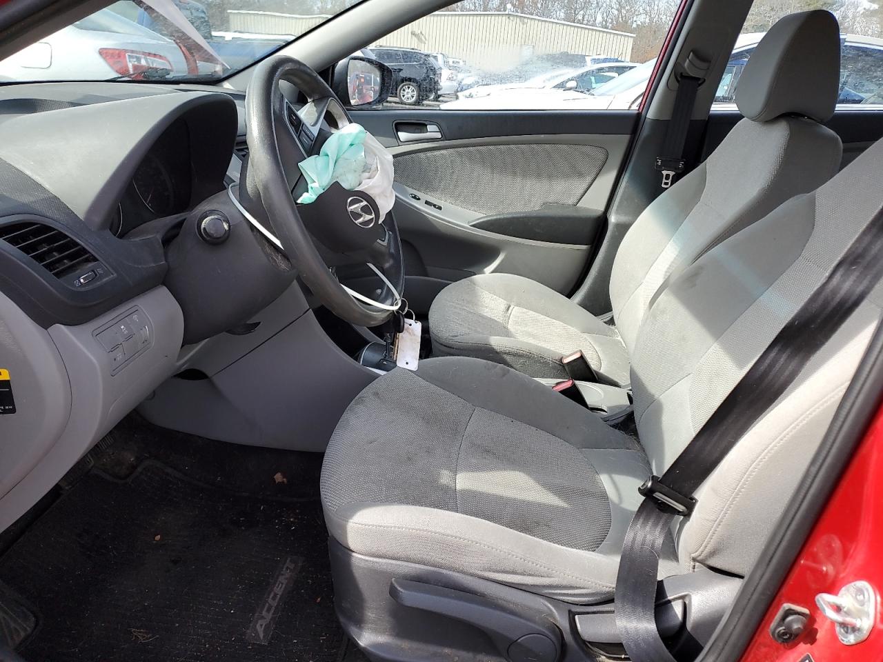 2013 Hyundai Accent - Image 7