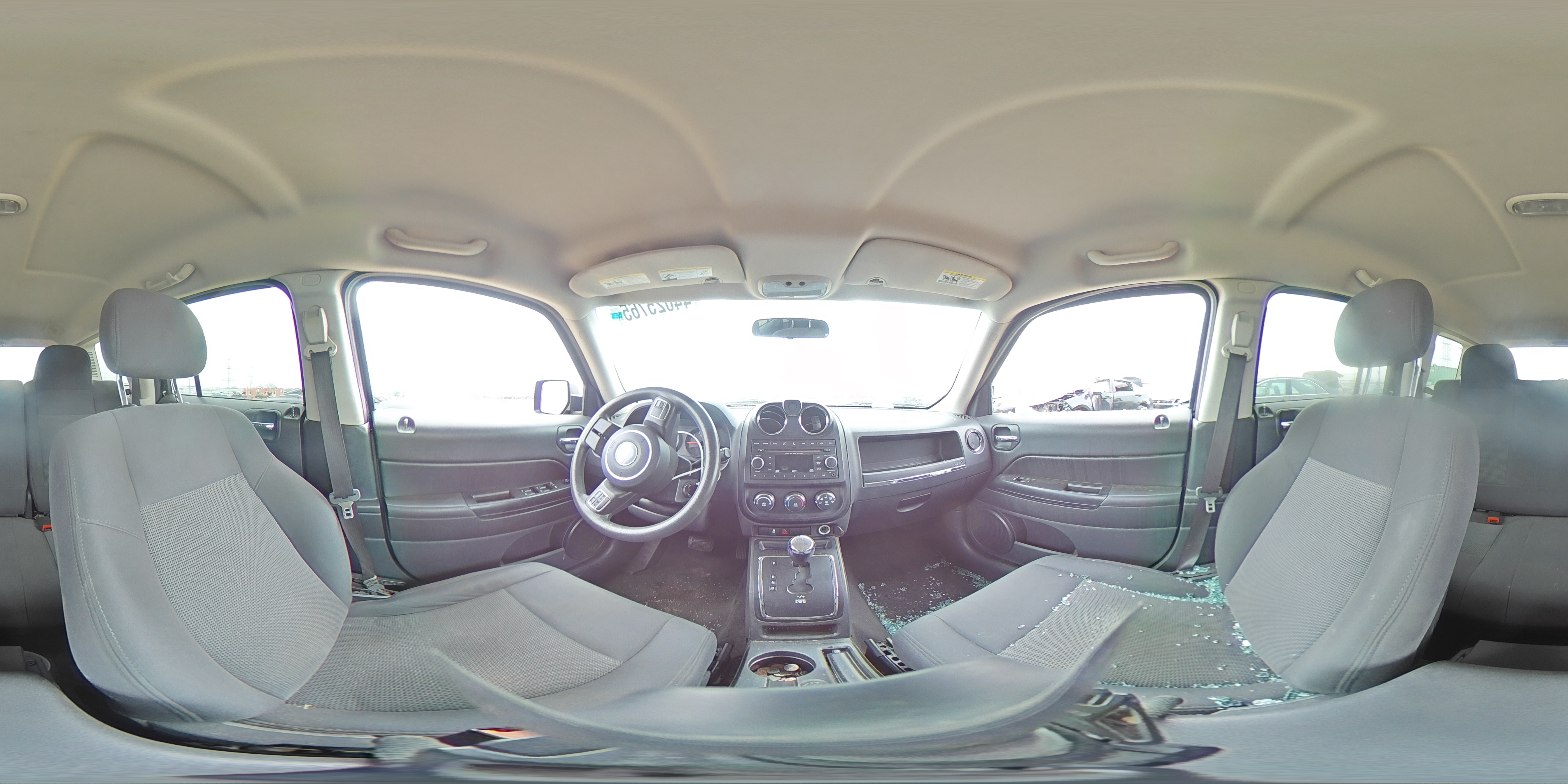 2012 Jeep Liberty (Patriot) - Image 12