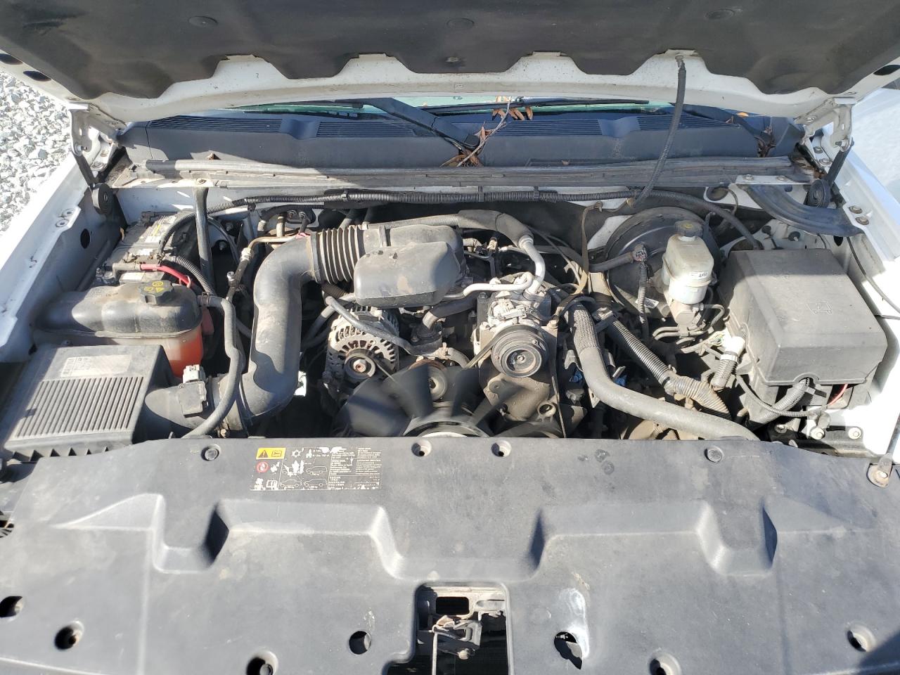 2012 Chevrolet Silverado - Image 11