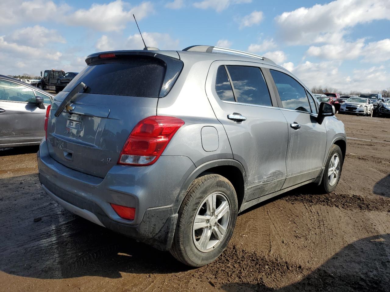 2020 Chevrolet Trax - Image 3